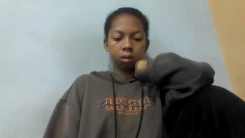 Snapshot of sarah146341 chatting on 05.27.26 sarah146341 online show from 05.27.26