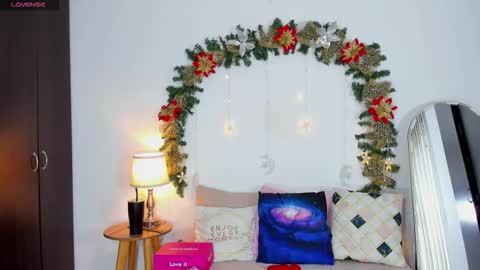 sarah  cinnamon online show from 12.19.25