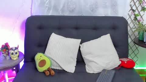 Snapshot of sarah_and_nicolle chatting on 01.11.25 Sarah Redhair  Nicolle Black hair  online show from 01.11.25