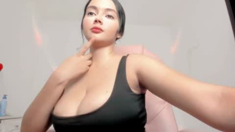 Snapshot of sarah_angelll chatting on 05.23.26 sarah online show from 05.23.26