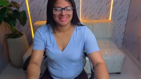 Snapshot of sarah_bay_tx chatting on 06.17.26 sarah_bay_tx online show from 06.17.26