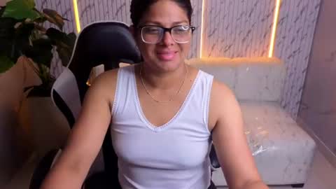 Snapshot of sarah_bay_tx chatting on 07.03.26 sarah_bay_tx online show from 07.03.26