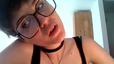 Snapshot of sarah_desire01 chatting on 03.01.26 Sarah online show from 03.01.26