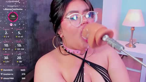 Snapshot of sarah_gold_1 chatting on 01.15.25 Sarah online show from 01.15.25