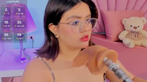 Snapshot of sarah_gold_1 chatting on 02.19.25 Sarah online show from 02.19.25