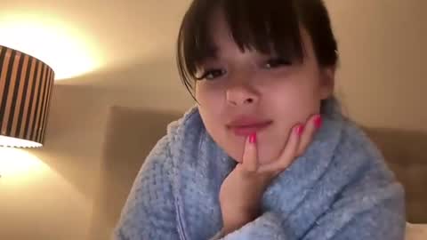 Sarah Heart Aus online show from 01.30.25