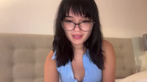 Sarah Heart Aus online show from 02.27.25