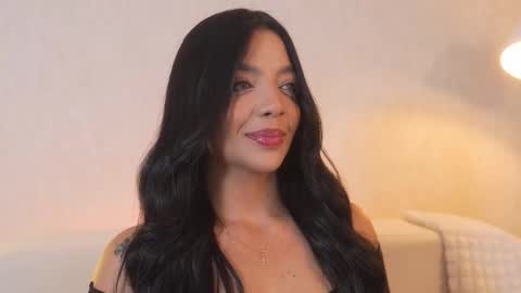       online show from 11.08.25