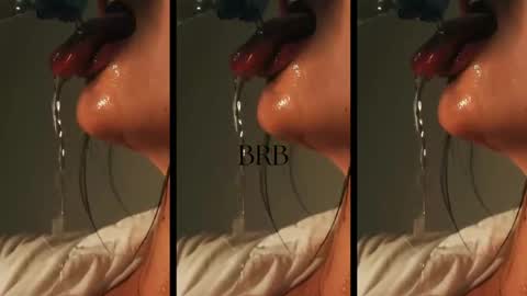 Snapshot of sarah_hiill chatting on 05.12.26 online show from 05.12.26