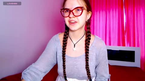 Sarah online show from 12.11.24