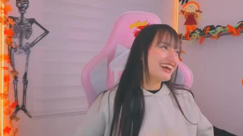 Sarah Ramirez online show from 10.25.25