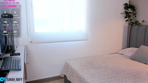 sarah_rayy online show from 01.29.25