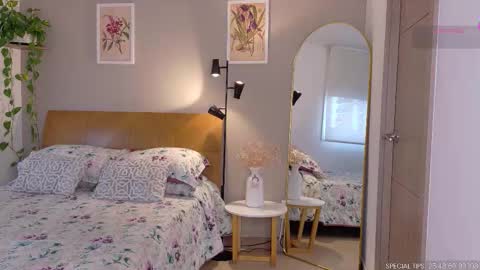 sarah_rayy online show from 01.14.26