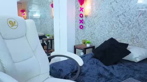 Snapshot of sarah_sanz chatting on 02.05.26 sarah online show from 02.05.26