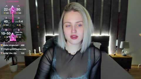 Snapshot of sarah_soul chatting on 12.22.24 Sarah online show from 12.22.24