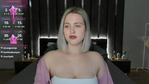 Snapshot of sarah_soul chatting on 01.23.25 Sarah online show from 01.23.25