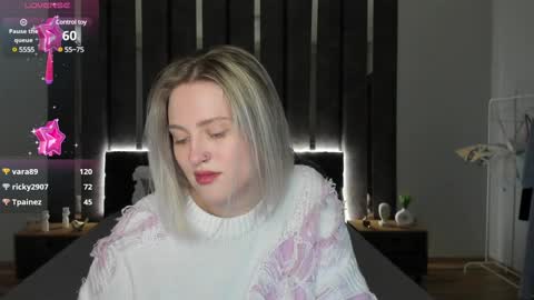 Snapshot of sarah_soul chatting on 01.27.25 Sarah online show from 01.27.25