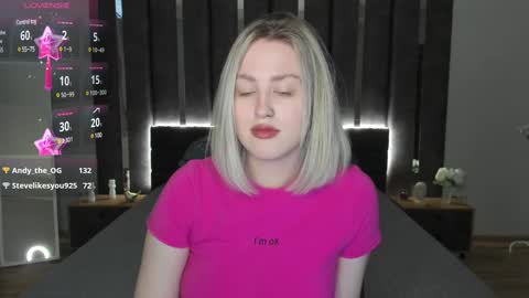Snapshot of sarah_soul chatting on 02.09.25 Sarah online show from 02.09.25
