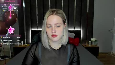 Snapshot of sarah_soul chatting on 02.22.25 Sarah online show from 02.22.25