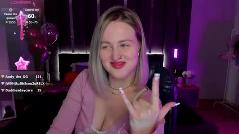 Snapshot of sarah_soul chatting on 03.01.25 Sarah online show from 03.01.25