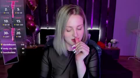 Snapshot of sarah_soul chatting on 03.09.25 Sarah online show from 03.09.25