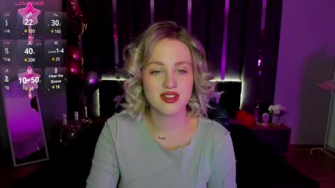 Snapshot of sarah_soul chatting on 03.11.25 Sarah online show from 03.11.25