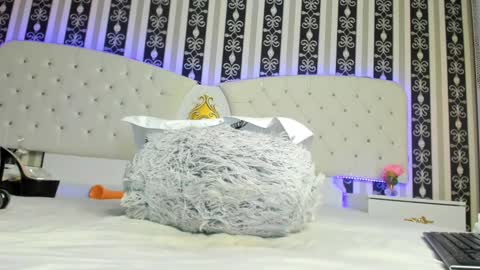 Sarah online show from 02.18.25