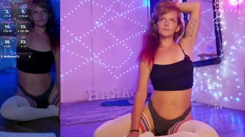 Snapshot of sarahdellisonn chatting on 06.17.26 sarahdellisonn online show from 06.17.26