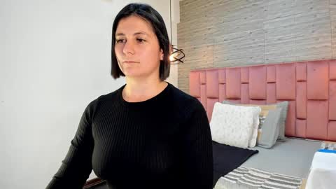 Sarah Deyvis online show from 01.24.25