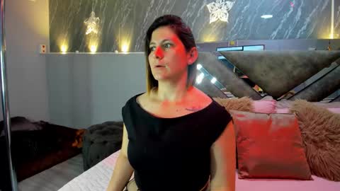 Snapshot of sarahdeyvis chatting on 02.09.26 Sarah Deyvis online show from 02.09.26