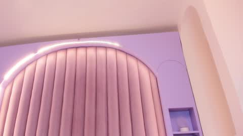 Snapshot of sarahevans__ chatting on 12.29.24 Sarah Evans online show from 12.29.24