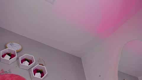 Snapshot of sarahevans__ chatting on 01.14.25 Sarah Evans online show from 01.14.25