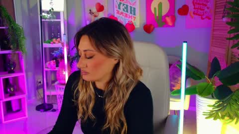 Divine Sarah NONUDE model online show from 04.02.26