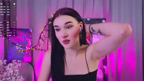 Sarah  online show from 12.01.25