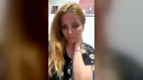 Snapshot of sarahhwild chatting on 06.02.26 sarahhwild online show from 06.02.26