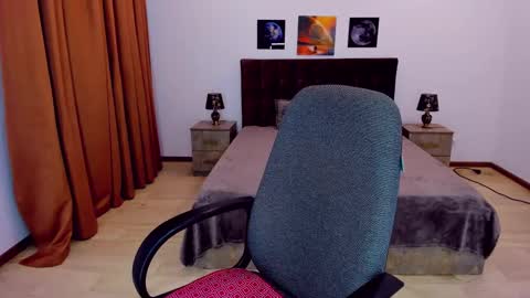 Sarah online show from 12.18.24