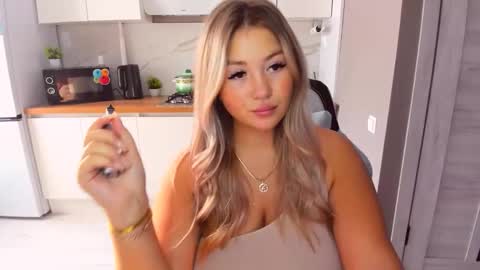 Sarah online show from 09.19.25