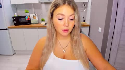 Sarah online show from 10.11.25