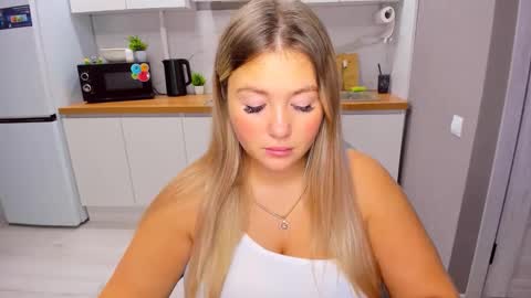 Sarah online show from 10.19.25