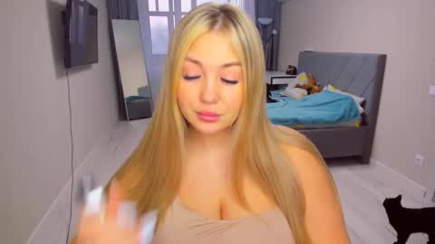 Sarah online show from 03.25.26