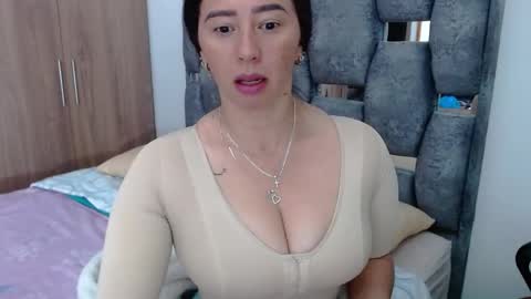 Lia online show from 01.11.25