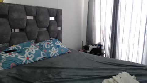 Lia online show from 04.27.26