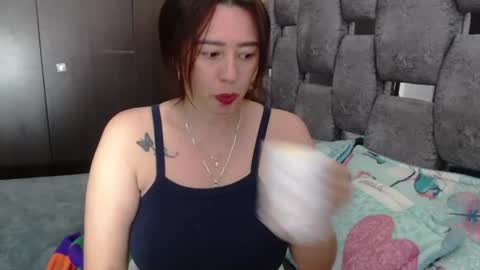 Snapshot of sarahott_1 chatting on 07.21.26 Lia online show from 07.21.26