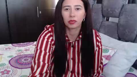 Snapshot of sarahott_1 chatting on 08.03.26 Lia online show from 08.03.26