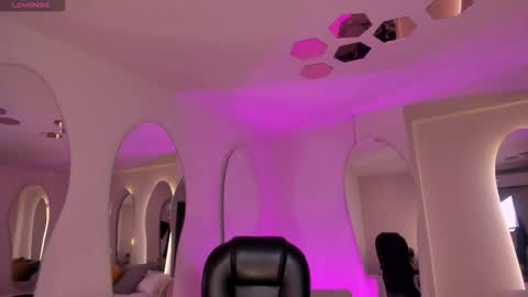 Snapshot of sarahrhodes_ chatting on 01.16.26 Sarah Rhodes online show from 01.16.26