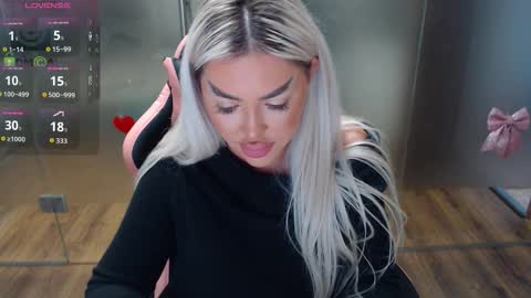 Sarah online show from 10.30.25