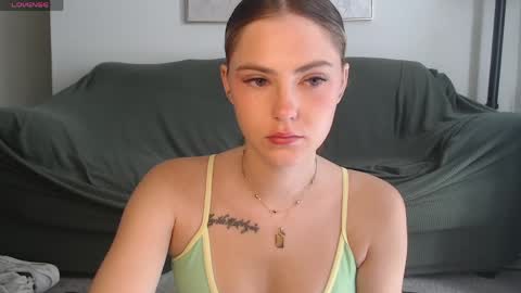 Snapshot of sarahxaoliver1 chatting on 05.30.26 SarahxOliver online show from 05.30.26