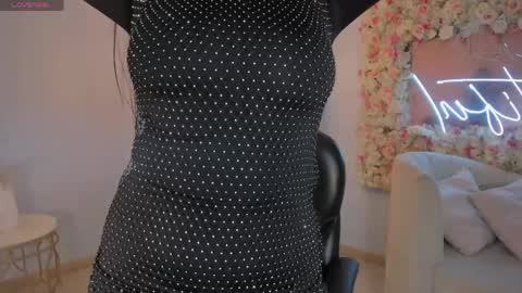 Sarah  independent model online show from 04.14.26