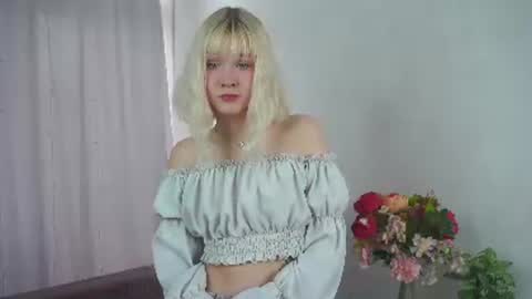 Snapshot of saraigoodrick chatting on 02.24.26 Kivi online show from 02.24.26