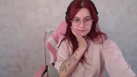 Snapshot of sarakinski chatting on 07.02.26 Sara online show from 07.02.26